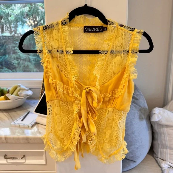 SIEDRES Yellow Lace Blouse - Picture 2 of 5